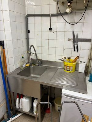 1 plonge inox avec douchette RECUPERATION 75010 PARIS - RDC