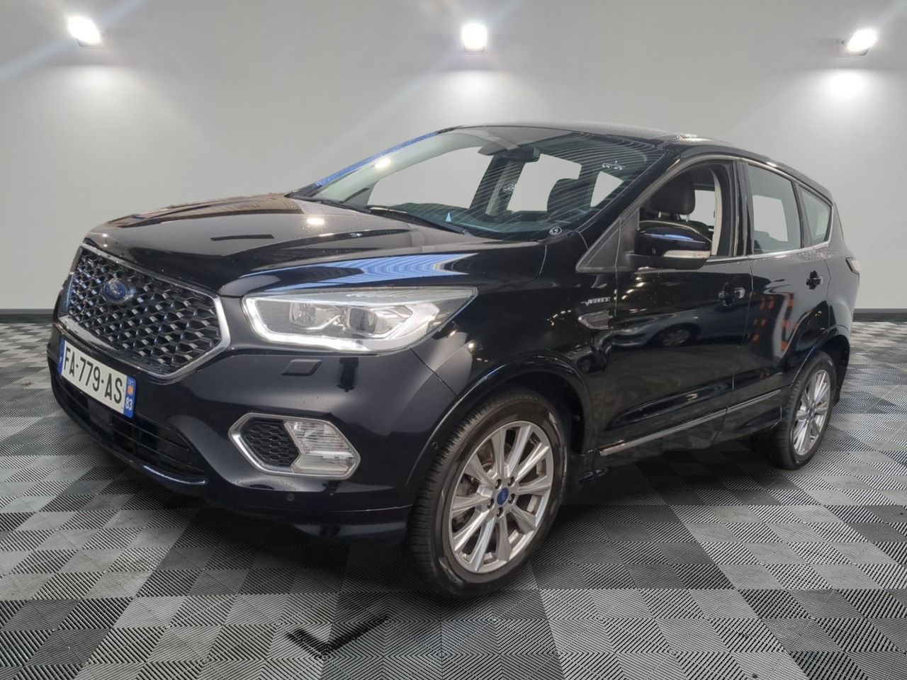 FORD KUGA 2.0 TDCI 150 VIGNALE - SUV d'occasion avec tableau de bord à remplacer