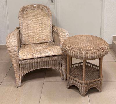 Fauteuil de jardin inclinable en rotin clair, et sa table gu… - Photo 1