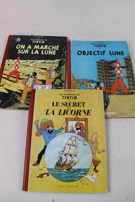 trois livres pour enfants posés les uns à côté des autres sur une table