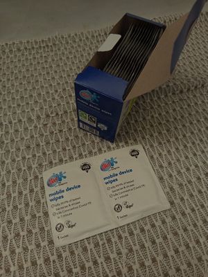 Lot de 70 boîtes de lingettes nettoyantes pour verre