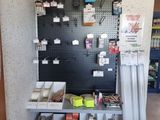 a picture of a workbench in a garage with tools on it