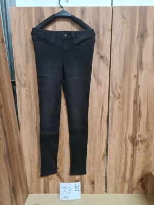 Lot de 36 pantalons femme Morgan ? Coupe slim noire  dtail…