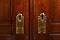 Buffet deux corps en acajou et placage d'acajou ouvrant en p… (photo 4)