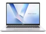 L'ordinateur portable ASUS VivoBook est ouvert sur un fond blanc