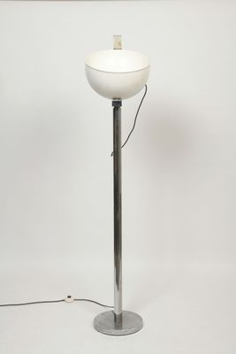 an image of a lamp that is on a metal pole