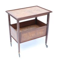 Table à thé en bois de placage "Burlwood Golding" de forme r… (photo 4)