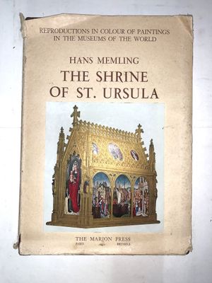 un livre sur lequel figure l'image d'un bâtiment