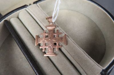 Croix de Jérusalem en or jaune 14K (585/1000e) (poids : 3,5 …