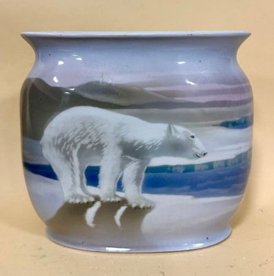 a vase with a picture of a polar bear on it