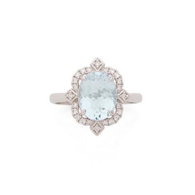 Bague ovale en aigue-marine et diamants