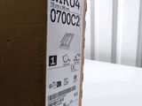 a box that has a label on it that says edw mak04