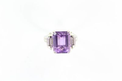 bague en améthorate et diamants en or blanc 18k