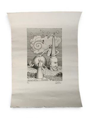 un dessin en noir et blanc représentant une femme tenant une bouteille de vin