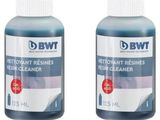 deux flacons de nettoyants BWT sur fond blanc