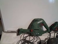 Lot PARKSIDE comprenant 1 sciE sabre filaire + 1 ponceuse fi… (photo 2)