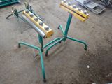a picture of a machine that is sitting on the ground