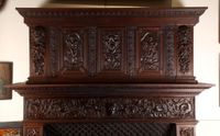 Manteau de cheminée en bois richement mouluré et sculpté à d… (photo 4)