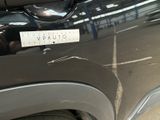 a sticker that says vauto on the side of a car