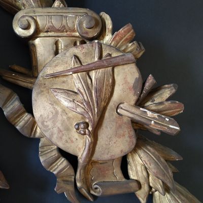 Paire d'éléments d'applique en bois sculpté et doré, époque … - Photo 1