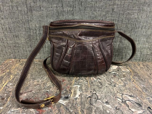 FRANCESCO BIASIA – Sac bandoulière en cuir marron d’Italie. Bon é...