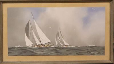 tableau représentant deux voiliers naviguant sur l'océan par temps nuageux