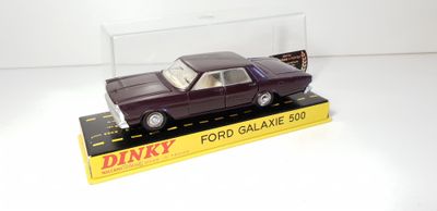 DINKY FRANCE réf 1402 Ford Galaxie 1966 prune foncé, pneus n…