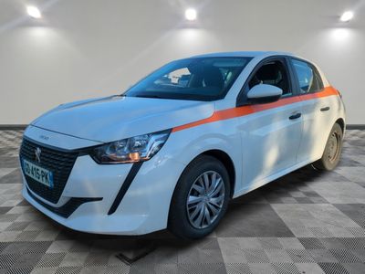 une voiture blanche avec une bande orange sur le côté