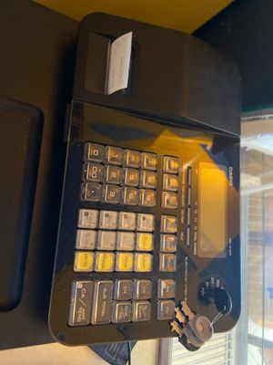 un téléphone équipé d'un clavier