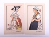 deux cartes postales anciennes de femmes en vêtements et chapeaux traditionnels
