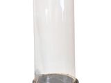 une image représentant une cloche en verre avec un socle noir sur fond blanc