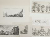 de nombreux dessins sur le mur de cette pièce
