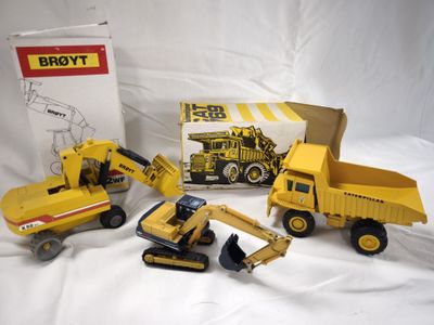 Camion benne CATERPILLAR (16cm) + pelle KOMATSU (14cm) + chargeuse BRO - Photo 1