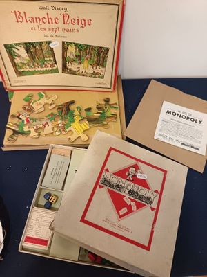 Monopoly et puzzles "Blanche Neige et les sept nains"