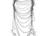 collier à chaîne en métal argenté, orné de perles et de chaînes qui pendent le long du cou