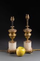 Paire de PIEDS de LAMPE en forme CASSOLETTES à motifs de vég… (photo 2)