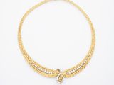 un collier ras-du-cou en or et diamants