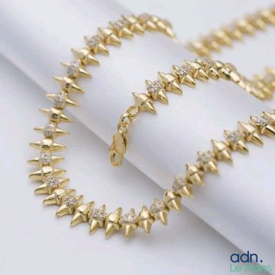 Bracelet à maillons en forme de pointes plaqué or jaune, orné de pierres CZ