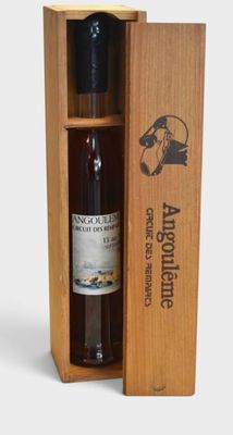 an image of a bottle of wine in a wooden box