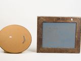 a picture of a picture frame next to a picture frame