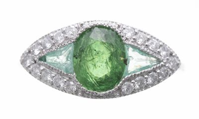 Bague en diamant, tourmaline verte et topaze blanche