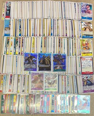One Piece Tcg : Lot DE 1000 Cartes Anglaise Dont 30 Leader E…