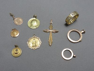 a lot of different items that are on the table