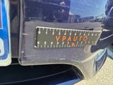 a sticker that says vauto on the front of a car