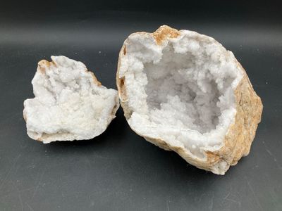 Géode de Quartz entièrement cristallisée. 6Kg