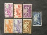 un ensemble de timbres de différentes couleurs et motifs