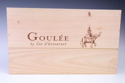 une image représentant une boîte en bois sur laquelle figure l'image d'un homme à cheval