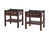 une paire de tables d'appoint en bois avec un plateau en marbre noir
