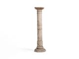 une haute colonne en pierre surmontée d'une horloge