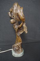 belle lampe sculptée en bronze de style Art nouveau - d'aprè… (photo 3)